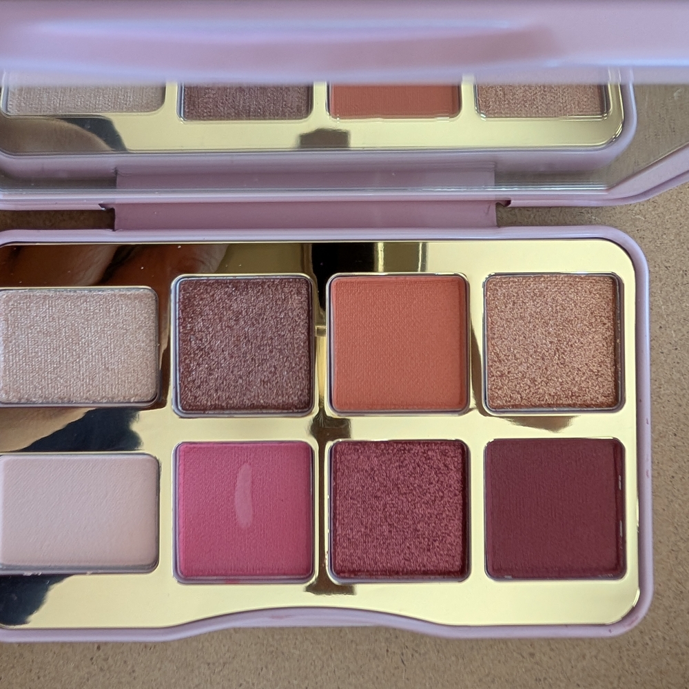 Too Faced Pink Makeup Collection - Picture 7 of 9